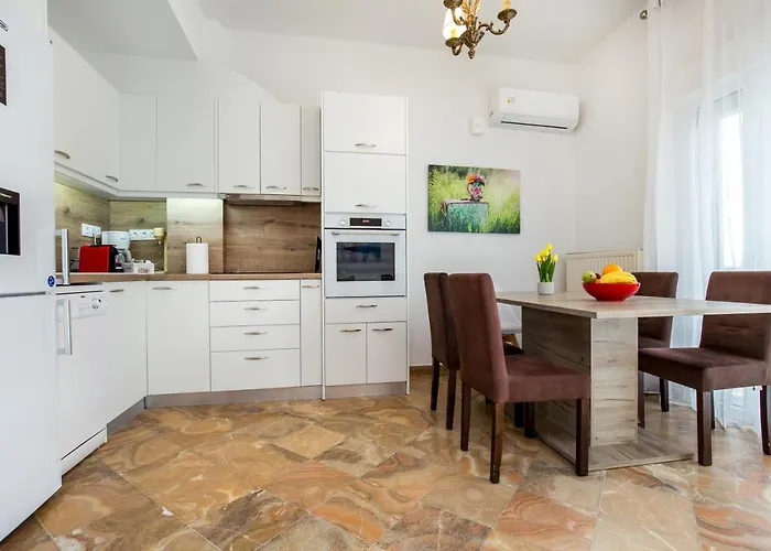 Onarhome Holiday home Potos