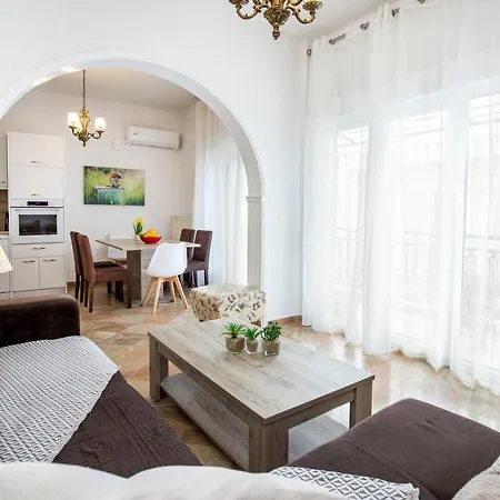Holiday home Onarhome Potos